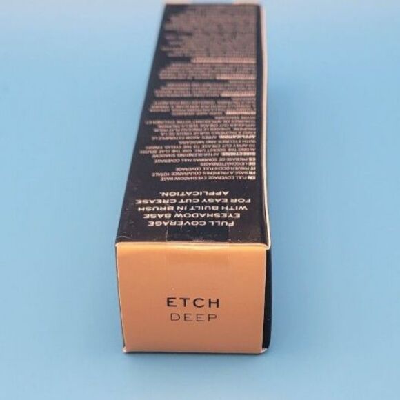 Revolution Cut Crease Canvas Full Coverage Eyeshadow Base - Etch Deep - New - Picture 6 of 7